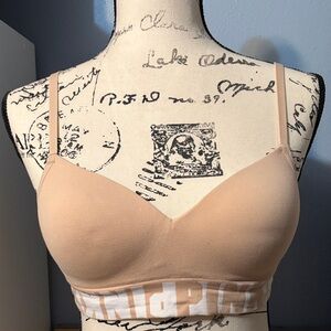 Women's Tan Intimate Bra Victoria Secret no wire, lightly padded PINK bra small